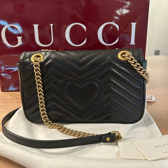 Gucci Black and Gold Marmont Medium Shoulder Bag Brand New - Picture 3 of 12